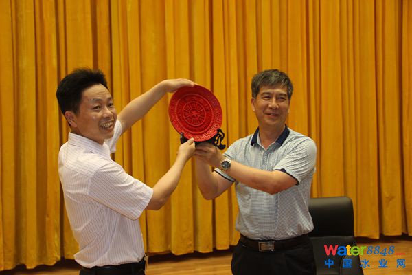 AW(xu)h(hun)W(xu)ԺԺL󄦐ڻĸУvW(xu)