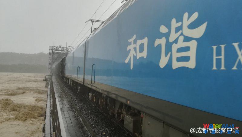 һ@ô!8000܇(ch)_(ki)ϴ򿹺 (zhn)סˮ