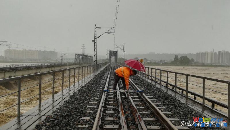 һ@ô!8000܇(ch)_(ki)ϴ򿹺 (zhn)סˮ